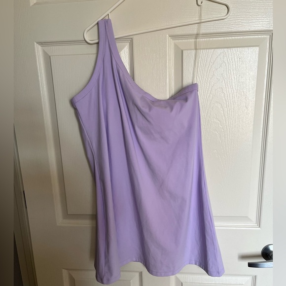 Asymmetric Athletic dress - Picture 4 of 4